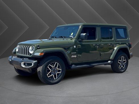 Used 2024 Jeep Wrangler Unlimited Sahara AWD/4WD image 36