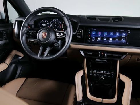 Certified 2026 Porsche Cayenne AWD/4WD image 14