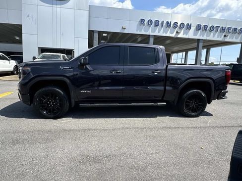 Used 2023 GMC Sierra 1500 AT4 w/ AT4 Premium Package AWD/4WD image 8