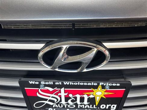 Used 2018 Hyundai Elantra SEL FWD image 23