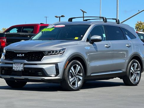 Certified 2023 Kia Sorento EX AWD/4WD image 11