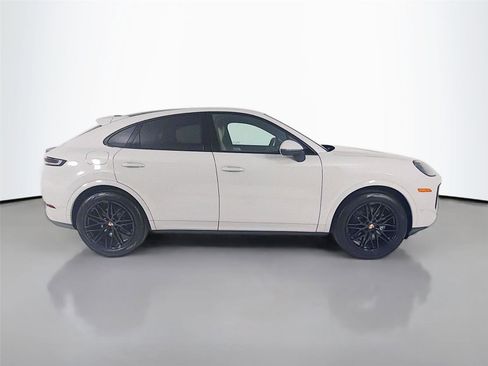New 2026 Porsche Cayenne Coupe image 28