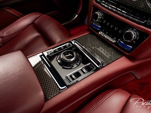 Used 2022 Rolls-Royce Ghost Black Badge image 46