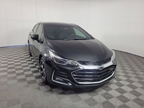 Used 2019 Chevrolet Cruze LT w/ RS Package FWD image 13