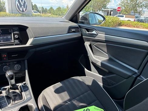 Certified 2024 Volkswagen Jetta Sport FWD image 18