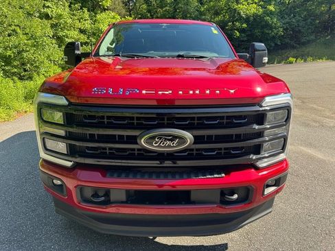 Used 2023 Ford F250 Lariat w/ Lariat Ultimate Package AWD/4WD image 3