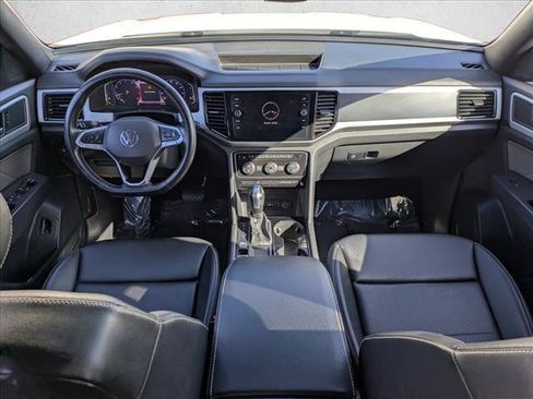 Used 2021 Volkswagen Atlas Cross Sport SEL w/ Luggage Net & Mats Package FWD image 16