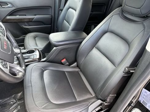 Certified 2022 GMC Canyon Elevation w/ Elevation Premium Package AWD/4WD image 15
