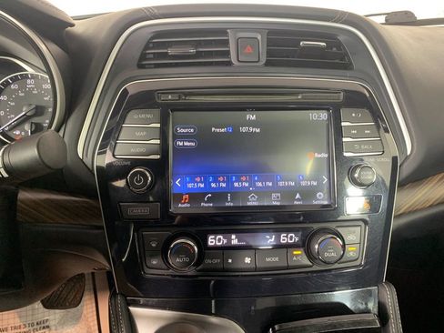 Used 2017 Nissan Maxima Platinum image 27