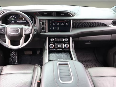 Used 2022 GMC Yukon Denali AWD/4WD image 16