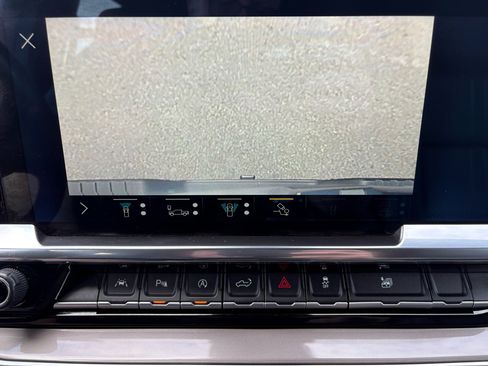 Used 2022 Chevrolet Silverado 1500 High Country w/ High Country Premium Package image 30