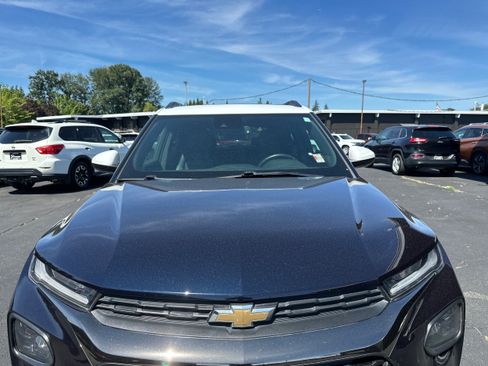 Used 2021 Chevrolet TrailBlazer ACTIV w/ Sun and Liftgate Package AWD/4WD image 25
