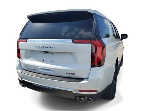 New 2026 GMC Yukon Denali RWD image 5