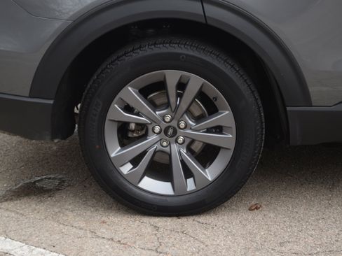 Used 2023 Ford Explorer XLT w/ Equipment Group 202A image 30