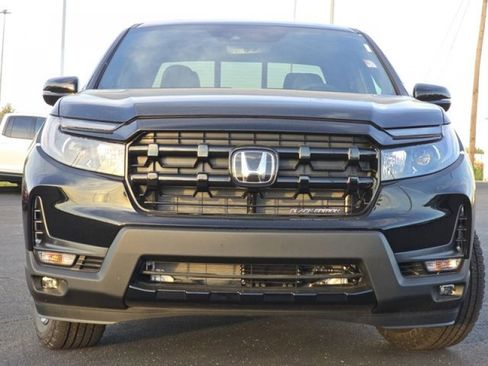 New 2026 Honda Ridgeline Black Edition image 4