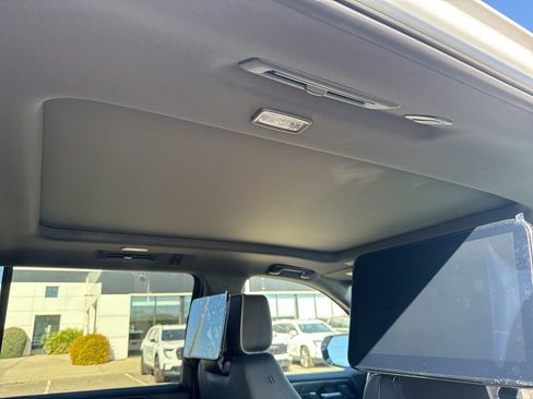 New 2026 GMC Yukon XL Elevation image 21