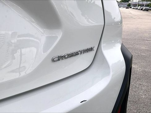 Used 2025 Subaru Crosstrek 2.5i Premium AWD/4WD image 9