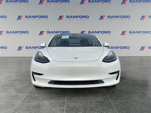 Used 2018 Tesla Model 3 Long Range image 8