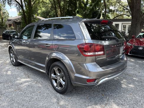 Used 2015 Dodge Journey Crossroad w/ Flexible Seating Group FWD image 3