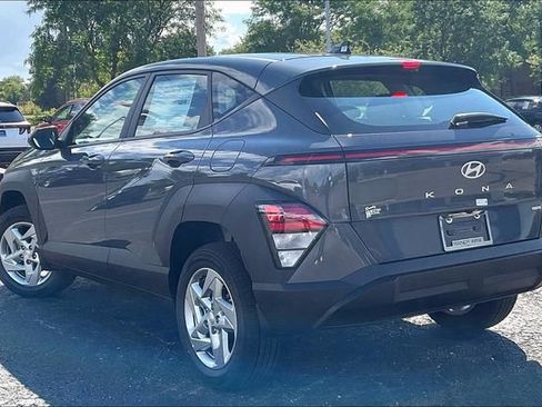 New 2026 Hyundai Kona SE image 3