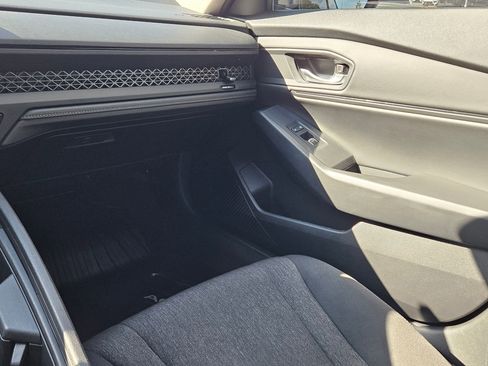 Used 2024 Honda Accord EX image 11