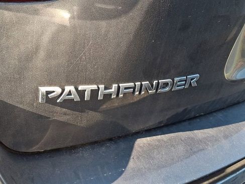 Used 2019 Nissan Pathfinder S AWD/4WD image 5