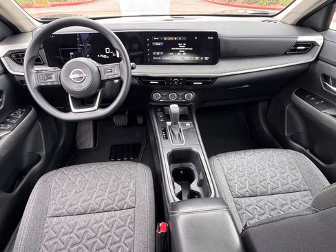 Certified 2025 Nissan Kicks SV w/ SV Premium Package AWD/4WD image 20