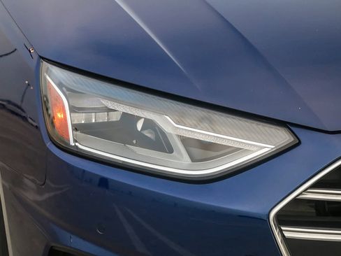 Used 2022 Audi A4 2.0T Premium w/ Convenience Package image 4