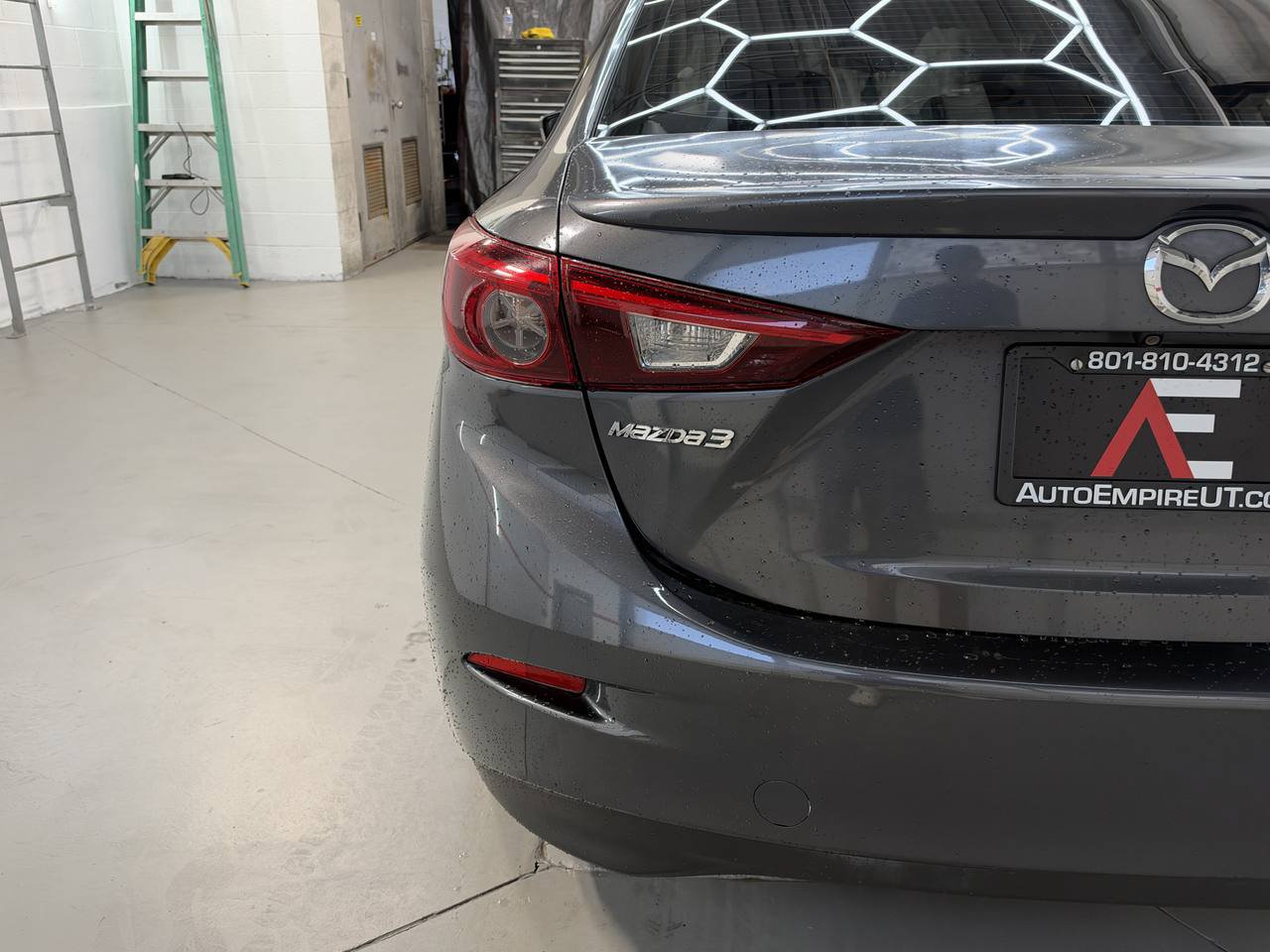Used 2014 MAZDA MAZDA3 s Grand Touring w/ Technology Package FWD image 9