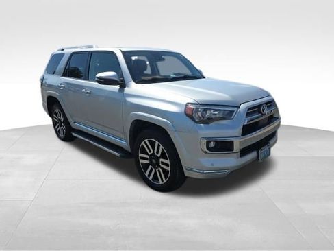 Used 2023 Toyota 4Runner Limited image 9