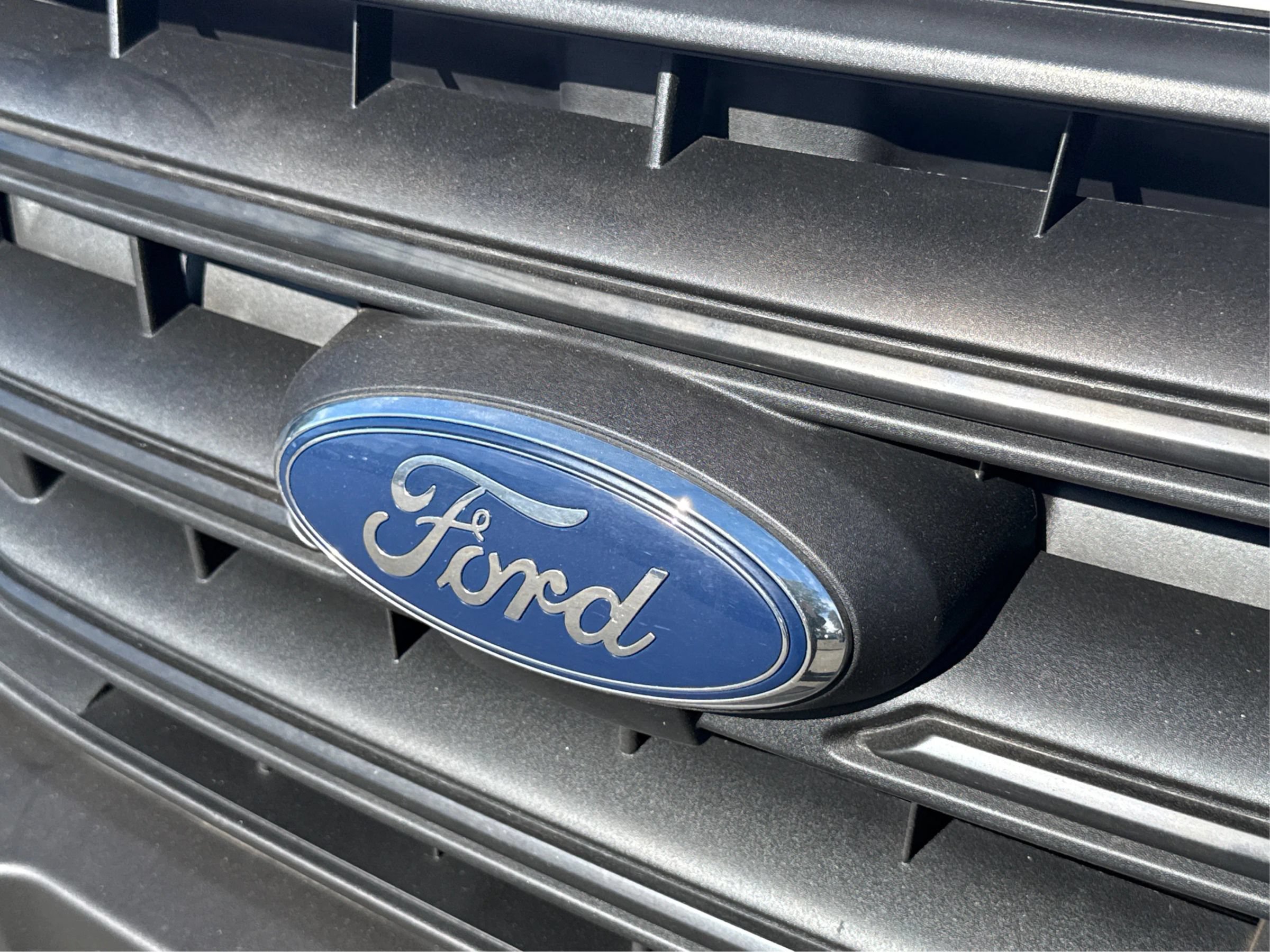 Used 2020 Ford Transit 250 Medium Roof AWD image 28