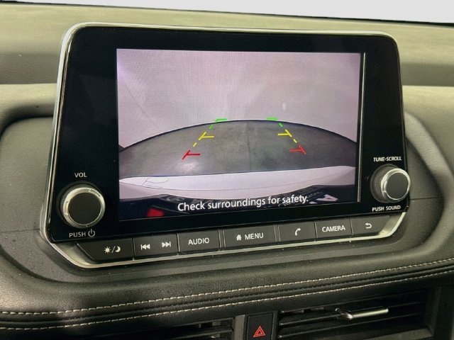 Used 2024 Nissan Rogue SV FWD image 13