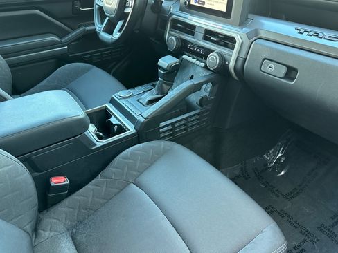 Used 2025 Toyota Tacoma SR5 image 20