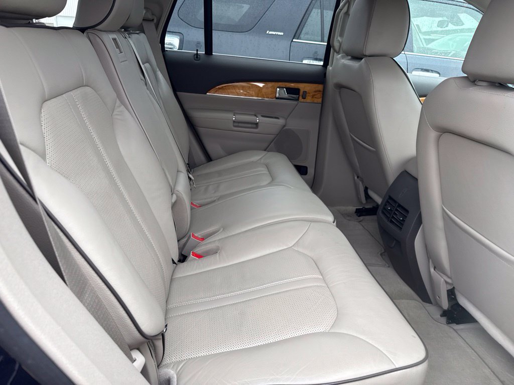 Used 2013 Lincoln MKX AWD image 10