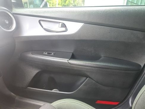 Used 2022 Kia Forte LXS FWD image 24
