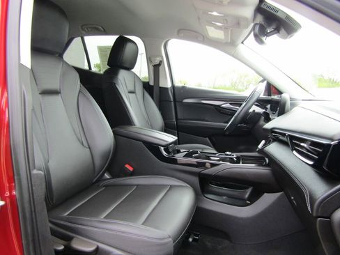 Used 2024 Buick Envision Preferred AWD/4WD image 18