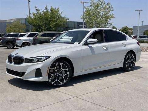 New 2025 BMW 330i Sedan w/ Premium Package image 2