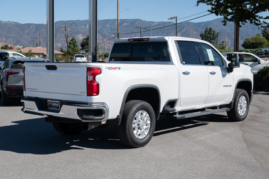 Used 2022 Chevrolet Silverado 2500 LTZ w/ LTZ Convenience Package AWD/4WD image 4