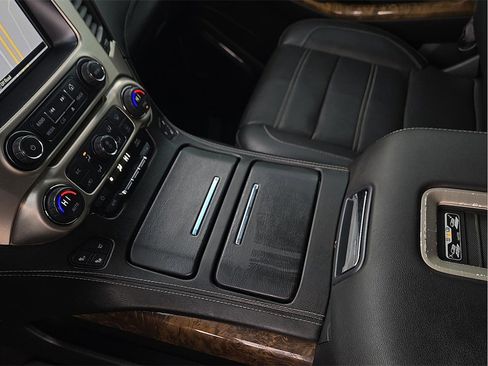 Used 2016 GMC Yukon XL Denali w/ Open Road Package image 20