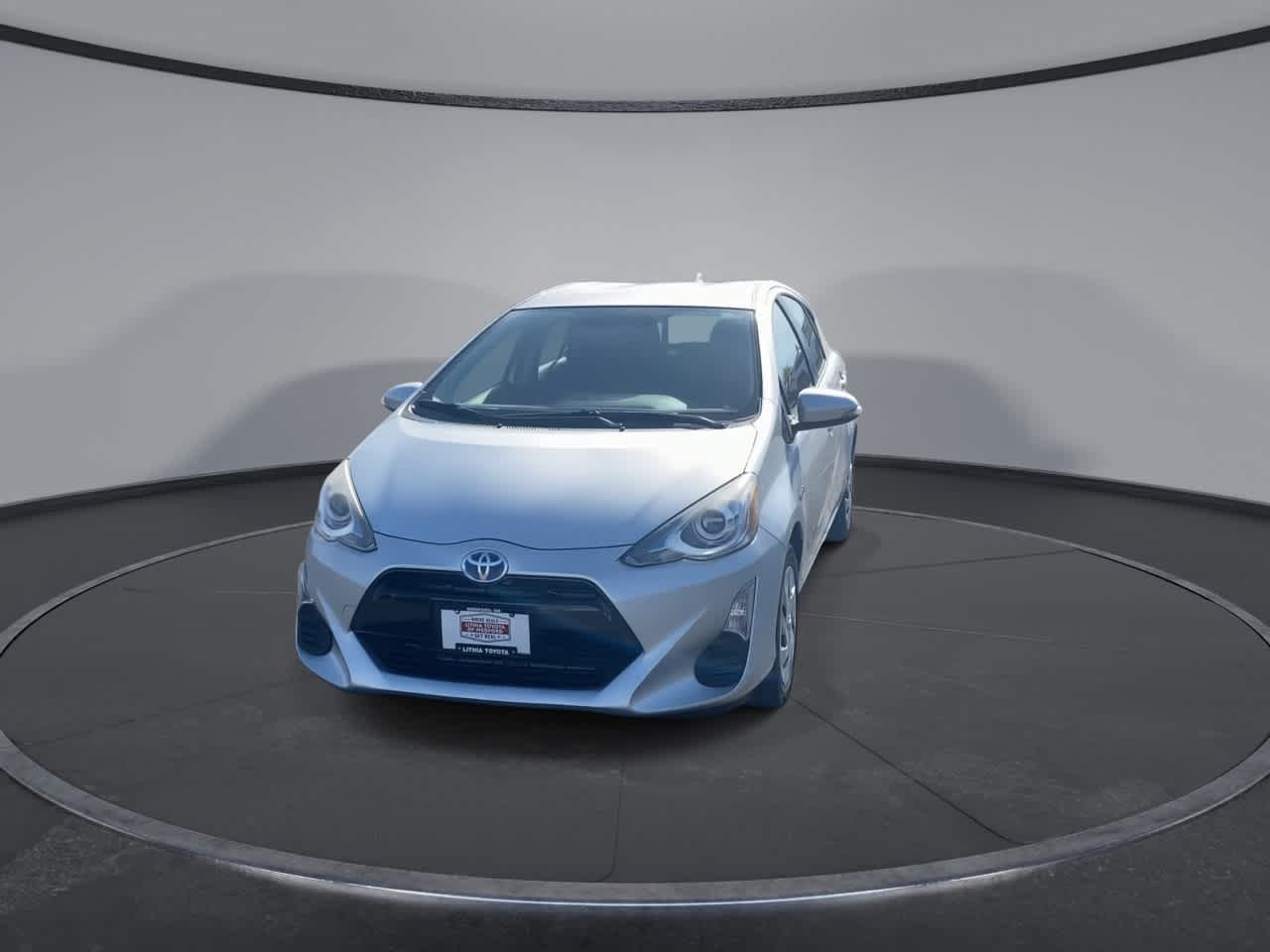 Used 2016 Toyota Prius C Two FWD image 4