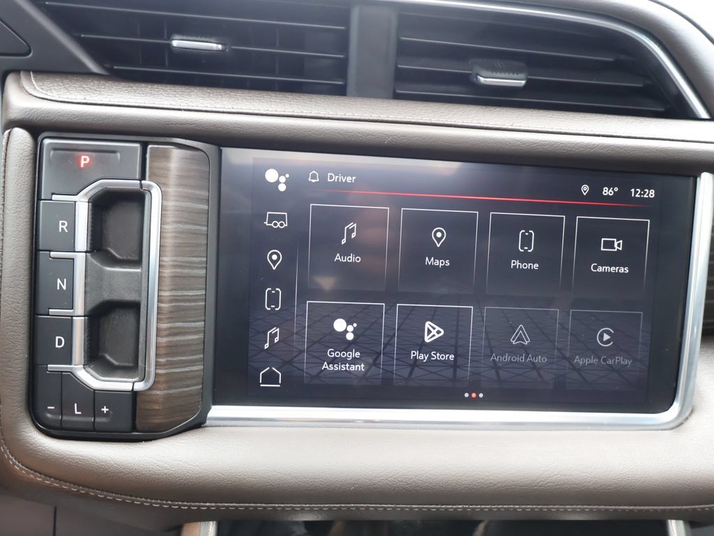 Certified 2022 GMC Yukon Denali w/ Denali Premium Package AWD/4WD image 22
