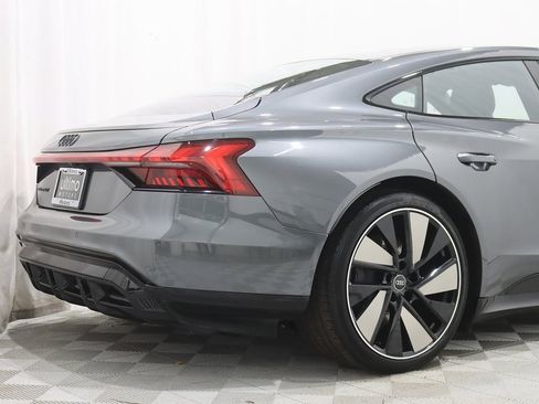Used 2023 Audi e-tron GT Prestige image 10