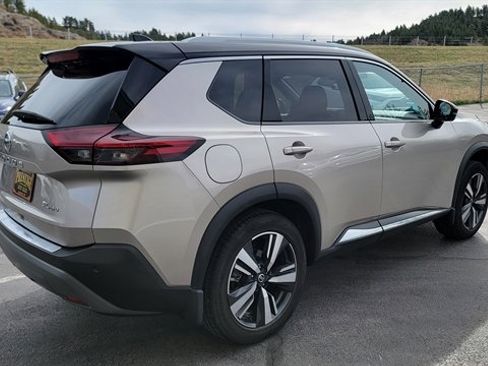 Used 2021 Nissan Rogue SL w/ Premium Package image 6