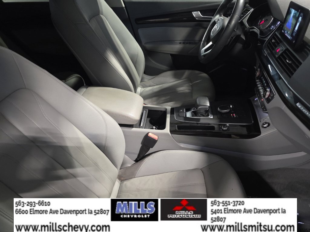 Used 2020 Audi Q5 2.0T Premium w/ Convenience Package AWD/4WD image 26