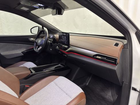 Used 2023 Volkswagen ID.4 Pro image 39