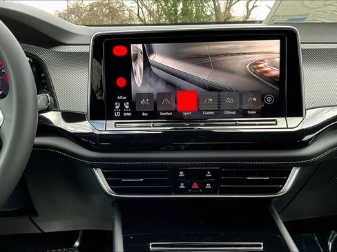 New 2025 Volkswagen Atlas Cross Sport SEL image 5