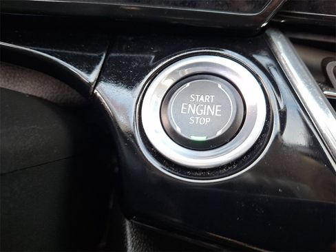 Used 2024 Chevrolet Trax ACTIV w/ Sunroof Package image 24