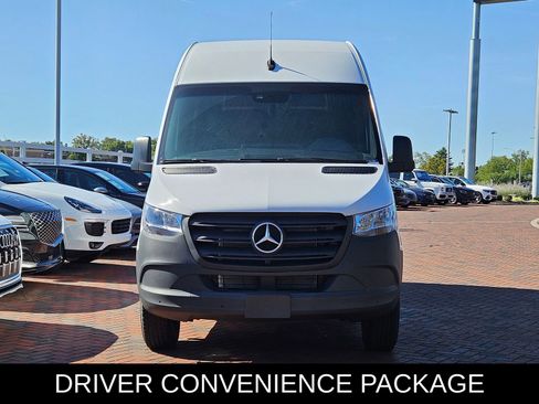 New 2024 Mercedes-Benz Sprinter 2500 image 4