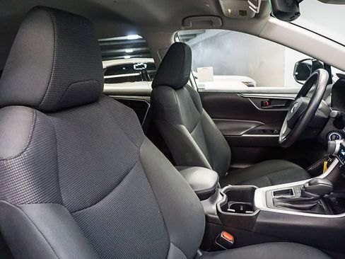 Used 2024 Toyota RAV4 LE image 17