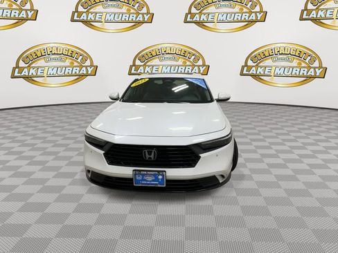 Used 2023 Honda Accord EX-L image 6